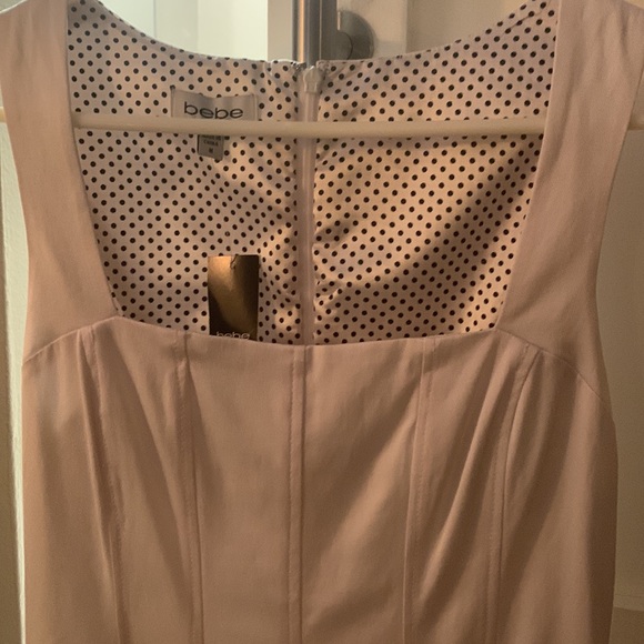 NWT, Bebe white A-line dress size medium. Zips up back, sleeveless - Picture 4 of 7